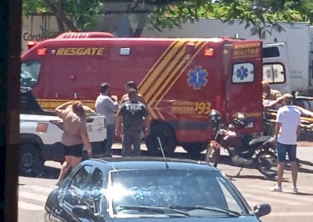 Acidente entre carro e moto na BR-163 em Caarapó deixa mulher ferida