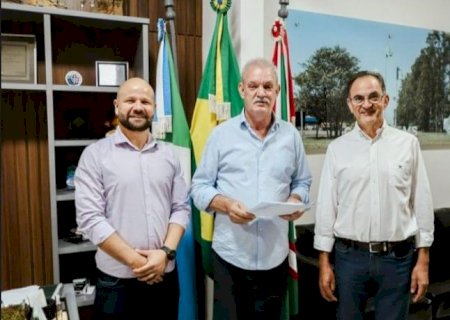 Gilberto Segóvia recorre ao deputado GeraldoResende para viabilizar R$ 1 milhão para Saúde