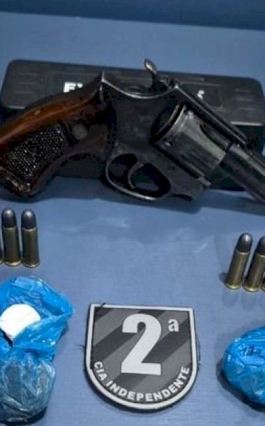 Em Caarapó, jovem é preso após perseguição policial com arma, drogas e motocicleta irregular