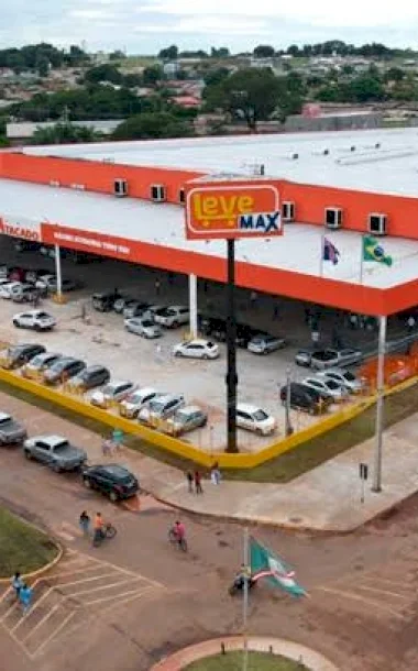 Mulher tenta deixar supermercado sem pagar por carne e cebola e acaba na delegacia em Caarapó