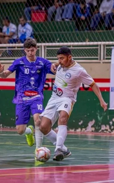 Copa Vale da Esperança de Futsal tem goleada de 7 a 1 no feminino e jogos equilibrados no masculino