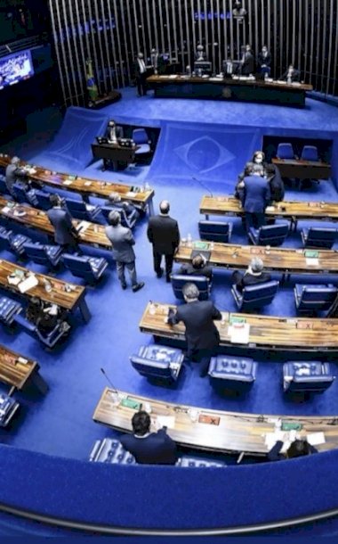 Com votos da bancada de MS, Senado aprova fim da escala 6×1