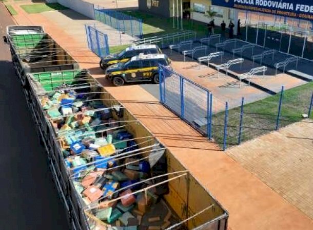 Motorista &eacute; preso com carga recorde de maconha na BR-163 entre Caarapó e Dourados