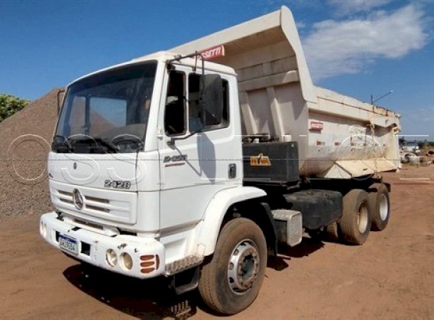 Prefeitura de Caarapó abre dispensa de licitação para locação de caminhão caçamba
