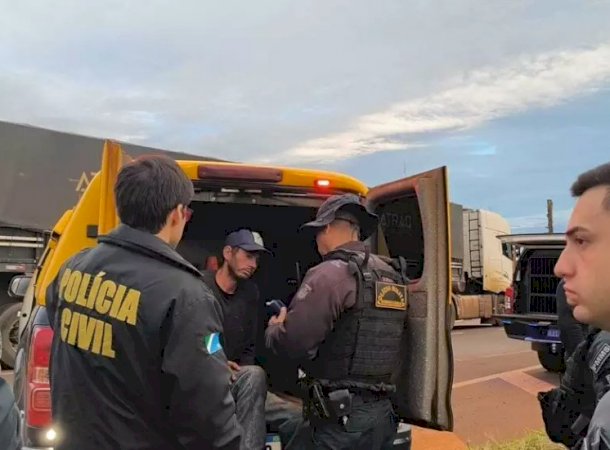 Caminhoneiro de Caarapó é preso bêbado após atropelar mulher e arrastar moto por 5 km