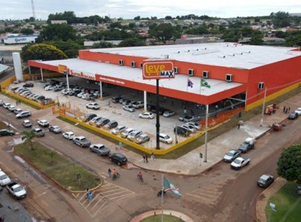 Em Caarapó, jovem é preso após tentar furtar cerveja, carne, café e chocolates em supermercado
