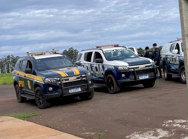 Em Caarapó, adolescente é apreendido e jovem preso após fuga de carro roubado