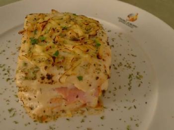 Sanduíche cremoso de forno