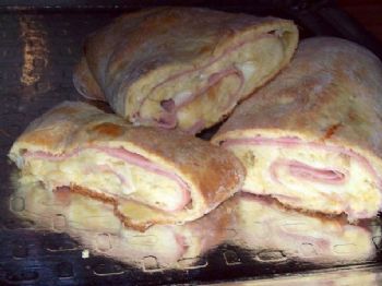 Pão recheado com presunto
