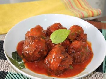 Almôndega ao Molho de Tomate