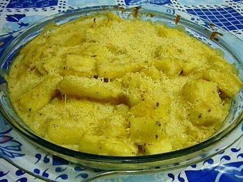 Assado de mandioca