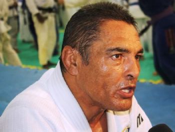 Rickson diz nunca ter perdido em 450 lutas e critica UFC por exploração