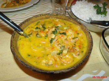 Moqueca de camarão é dica deliciosa de receita rápida