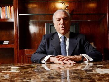 'Povo tem que aguardar ajuste e ter compreensão', diz Michel Temer