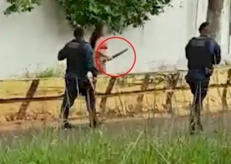 Mulher surta, tenta matar motorista de aplicativo e acaba baleada pela PM