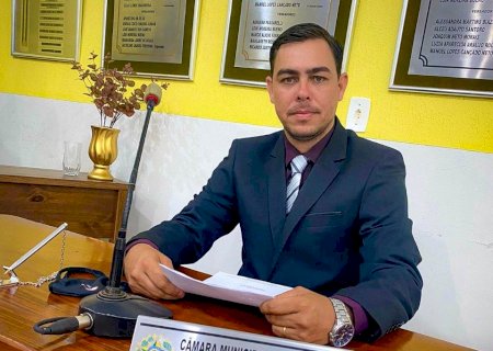 Vereador de Juti solicita correção nos salários dos servidores públicos