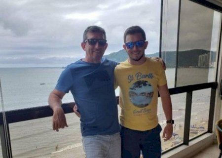 Grupo oferece R$ 50 mil para quem indicar paradeiro de assassinos de produtor rural e o filho