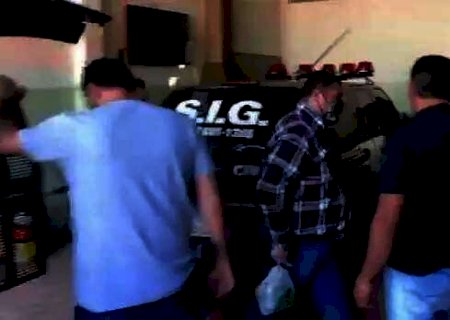 Advogado indiciado por matar ex-l&iacute;der do PSL &eacute; preso por bater na ex-esposa