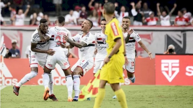 S&Atilde;&pound;o Paulo quebra tabu, bate o Corinthians e vai em busca do bi contra o  Palmeiras &acirc; CaarapoNews - O n&Atilde;&ordm;mero 1 de Caarap&Atilde;&sup3;
