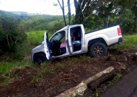 Pastora de MS morre ap&oacute;s motorista perder controle e bater caminhonete em &aacute;rvore