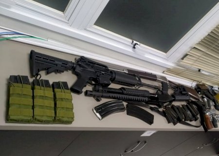 Polícia é acionada por violência doméstica e encontra até fuzil em casa de agressor