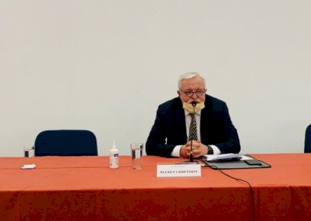 Embaixador da Rússia no Brasil afirma que tropas não devem ceder na Ucrânia