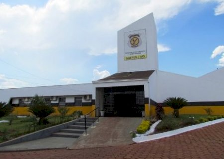 Interno é assassinado em cela de penitenciária em MS