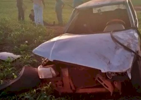 Homem morre após ser arremessado pelo para-brisa em acidente de trânsito