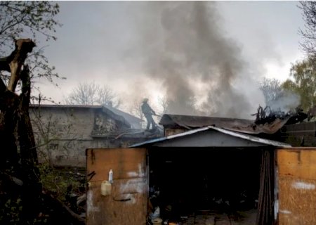 Prefeito de Kharkiv diz à CNN que cidade está sob bombardeio ininterrupto de russos