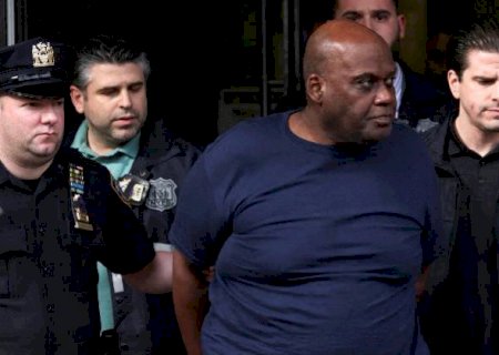 Suspeito de ataque ao metrô de Nova York é apresentado ao tribunal para acusação