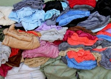 Governo compra 80 mil cobertores para distribuir a famílias de baixa renda