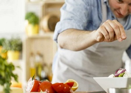 Seis truques para corrigir o excesso de sal da comida
