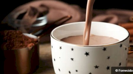 Receita de chocolate quente com creme de leite>