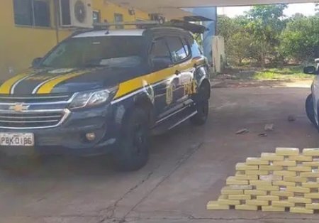 Com filhos no carro, casal é preso transportando R$ 10 milhões em cocaína