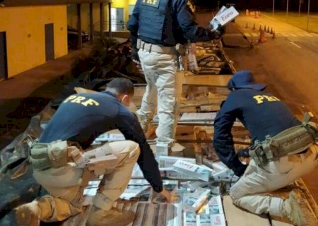 PRF apreende 5,5 toneladas de contrabando de agrot&oacute;xicos e cigarros na BR-163