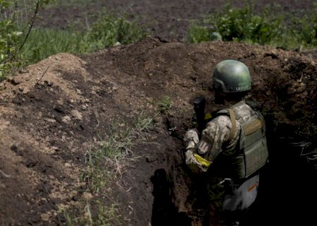 Ucrânia diz que tropas resistem em Sievierodonetsk e avançam no sul