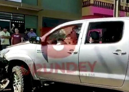 Homem foi executado por pistoleiros e outras duas pessoas ficaram feridas