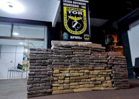 Traficante leva tiro e acaba preso após tentar atropelar policial e fugir