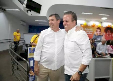 PSB confirma apoio à candidatura de Riedel com Lula no mesmo palanque