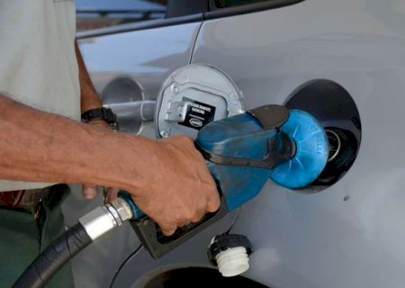 Governo estima queda de R$ 1,55 na gasolina e R$ 0,31 no etanol
