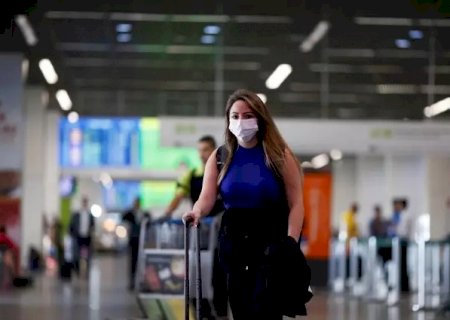 Uso de máscara em aviões e aeroportos deixa de ser obrigatório no Brasil, decide Anvisa>