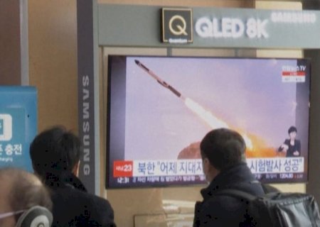 Coreia do Norte dispara mísseis de cruzeiro após teste dos EUA>