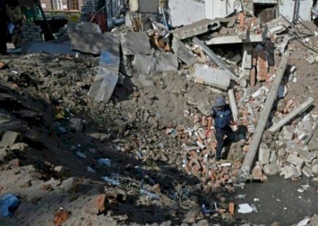 Bombardeios da Rússia matam 13 no centro-oeste da Ucrânia