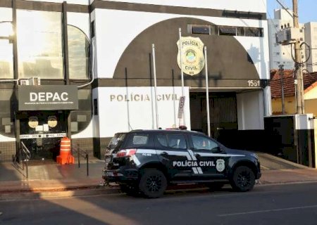 Homem morre ap&oacute;s ser atingido por 14 tiros