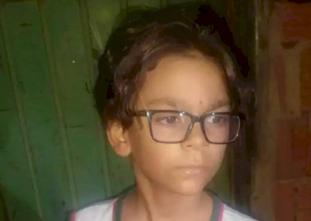 Criança de 9 anos desaparece após colocar fogo na casa da avó