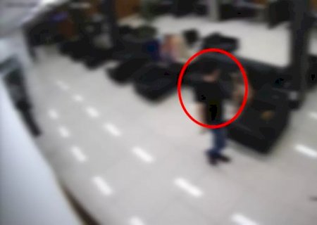 Vídeo flagrou ex-servidor preso por coação com suposta vítima de Marquinhos em cartório