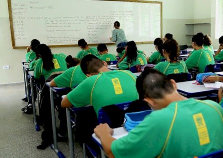Profissionais de MS veem valorização com maior salário do Brasil e escolas novas