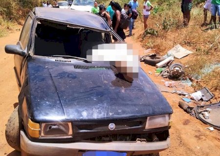 Homem morre após perder controle de veículo e capotar