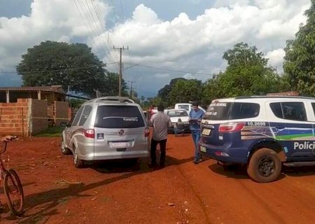 Homem é executado com tiro na cabeça em frente à conveniência