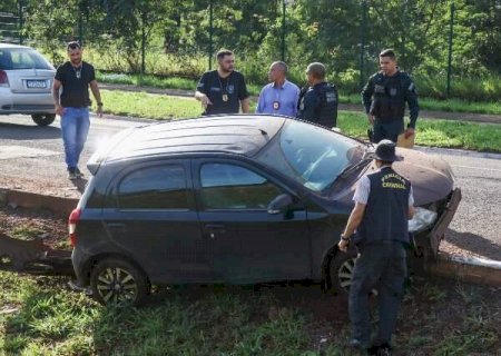 Ap&oacute;s abandonar carro em canteiro, motorista &eacute; encontrado morto em casa